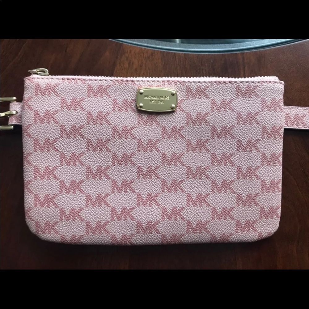 *SOLD* Michael Kors Belt Bag